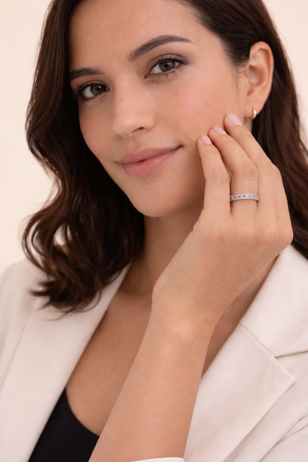 ANILLO CON DOBLE FILA DE CIRCONITAS BRILLANTES