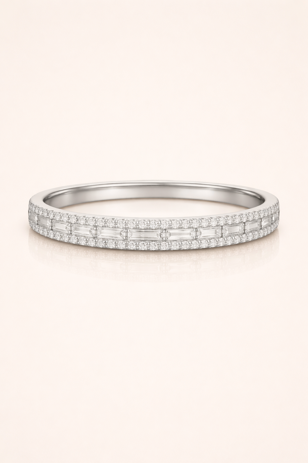 ANILLO CON DOBLE FILA DE CIRCONITAS BRILLANTES