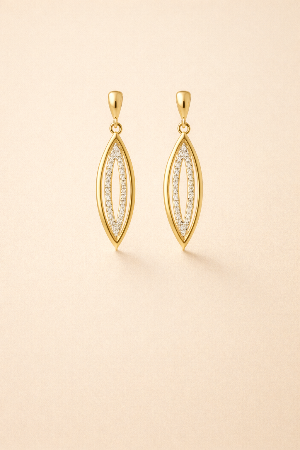 PENDIENTES "HOJA ÉLFICA" BAÑADOS EN ORO 18K