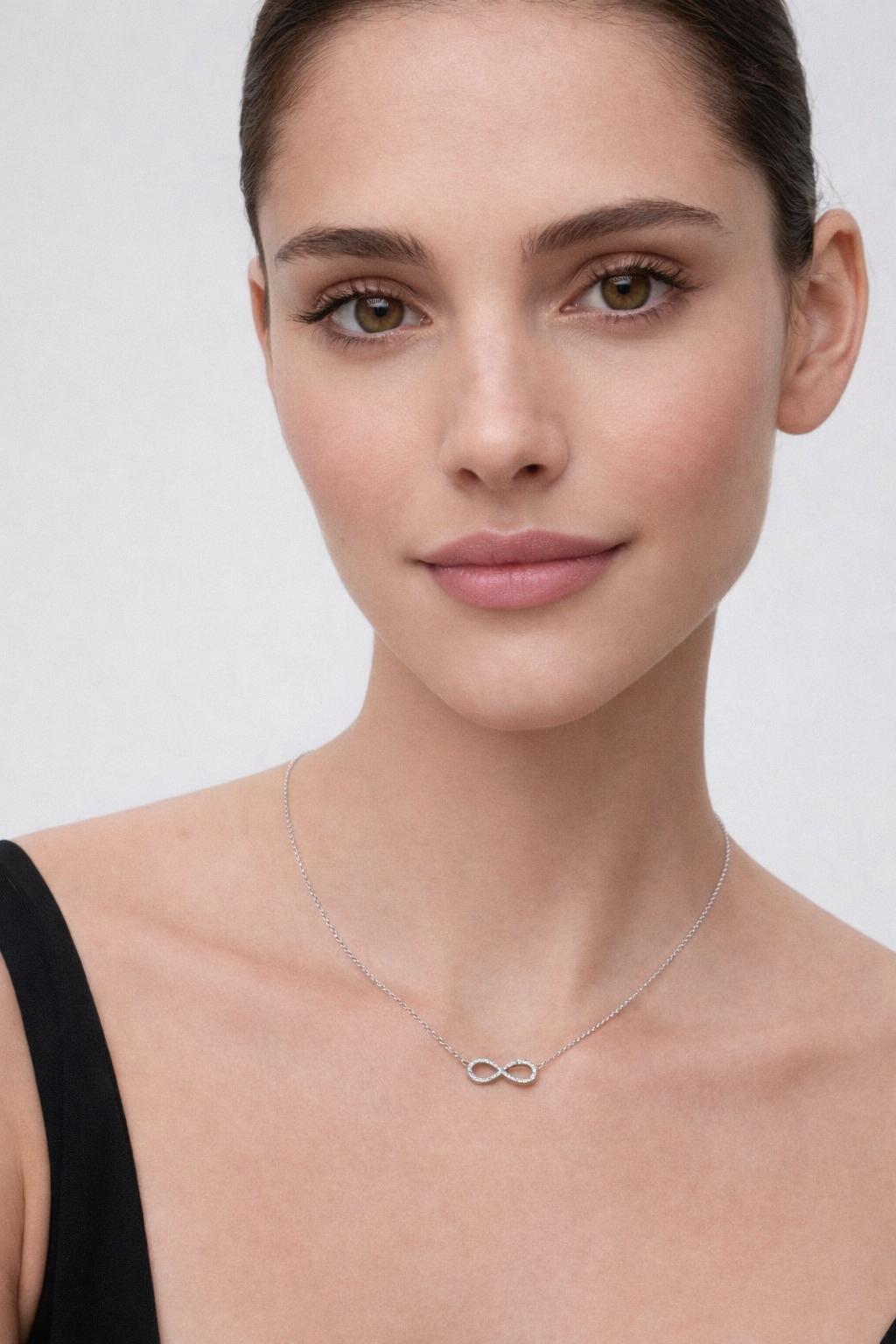 COLLAR DE PLATA 925 MOTIVO INFINITO DE CIRCONITAS